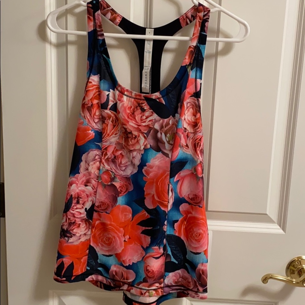 Lululemon Lightened Up Singlet size 4 New